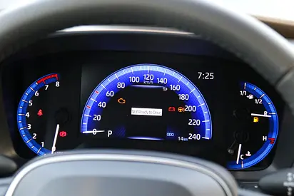 صورة 8 لـ 2026 Toyota COROLLA