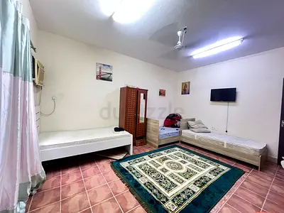 Neat  Clean Bed Space | All Bills Included