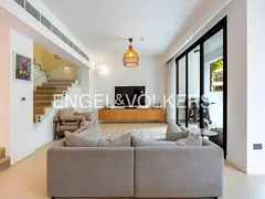 Community Pool | Skyline View | Upgraded