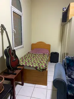 Studio bed space available with single person only for South Indian (Tamil) male from today.