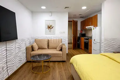 Upgraded Unit I Vacant I 4 Cheques Available