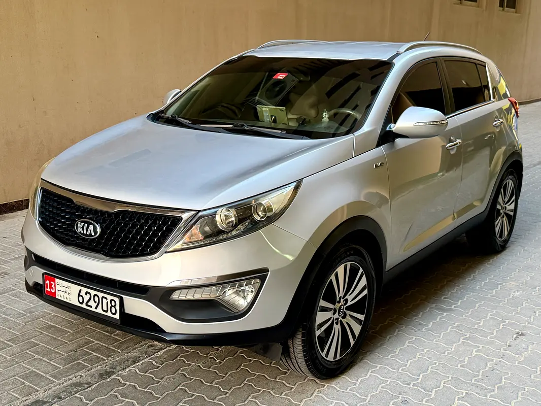 Kia Sportage 2014 — photo 1 of 9