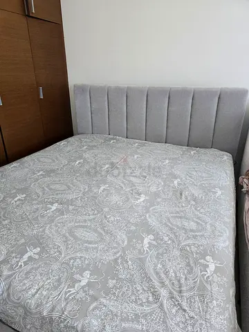 Hydraulic King Size Bed for Sale
