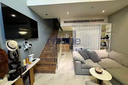 Well Maintained | Furnished Loft | Near Amenities
