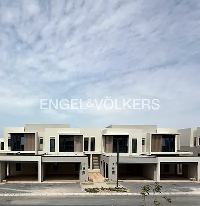 Jogging Access| Mortgage Possible| Closed Kitchen