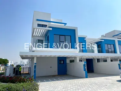 Corner Unit | Spacious | Lagoon Luxury