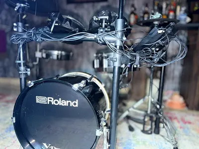 Roland v drums td-27 kvx2 fuul set whit stand fuul
