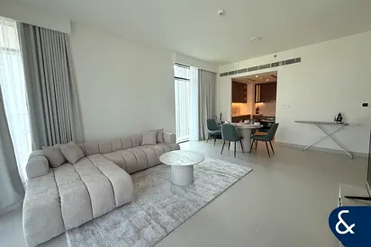 Spacious 3 Bed | Furnished | Corner unit