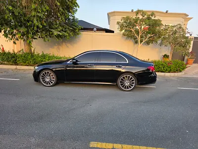 Mercedes-Benz E 300 2020 GCC Specs - Excellent Condition!