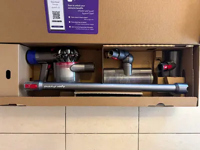 Dyson V8 Animal Cordless Stick Vacuum (like-new, with box)