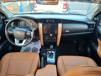 2019 Toyota FORTUNER 照片 9