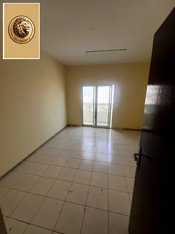 فرصة للسكن الراقي في الجرف 2 | غرفتين وصالة مقابل مدرسة الأقصى | 28,000 درهم سنوياً