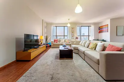 High Floor | Spacious Living |Stunning Marina View