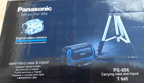 Panasonic PS-086 carrying case with tripod — semi-hard camcorder kit