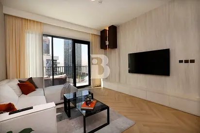 Upgraded | Modern and Sleek | Skyline Views