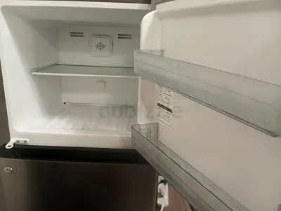 Fridge/ refrigerator
