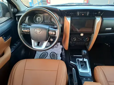 2019 Toyota FORTUNER 照片 10