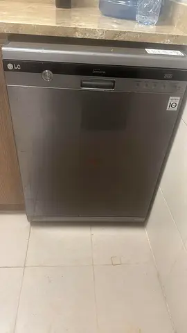 LG Stainless Steel Built-in Dishwasher (Good Condition)