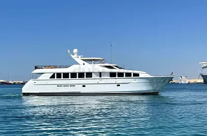 1998 Hatteras 92