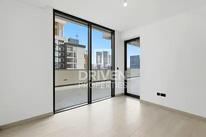 Below Original Price | Multiple Units | Low Floor