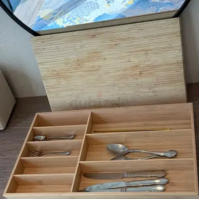Wooden cutlery drawer and chopping board