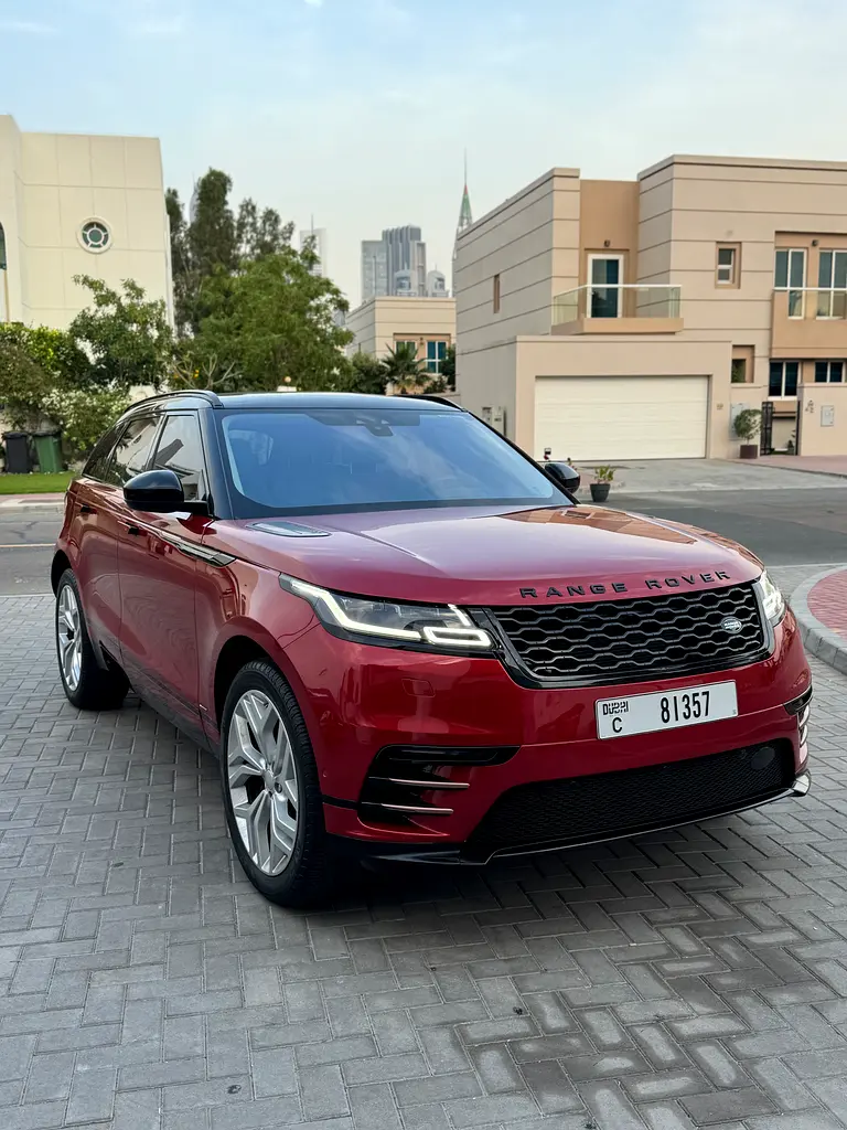 Land Rover Range Rover Velar 2020 — photo 1 of 12