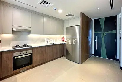 Back to Back | Close to Pool & park | View Today