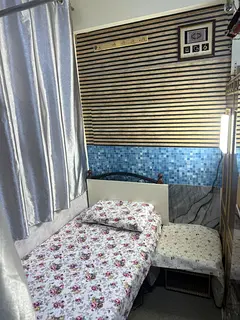 Executive Partition Single Bed For Male Muslim England X-Cluster