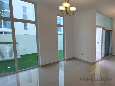 Single Row | Maid's Room | Unfurnished | Spacious