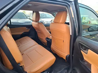 2019 Toyota FORTUNER 照片 12