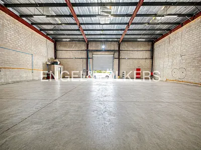 10KW | Vacant | Warehouse with Wide Floor Area