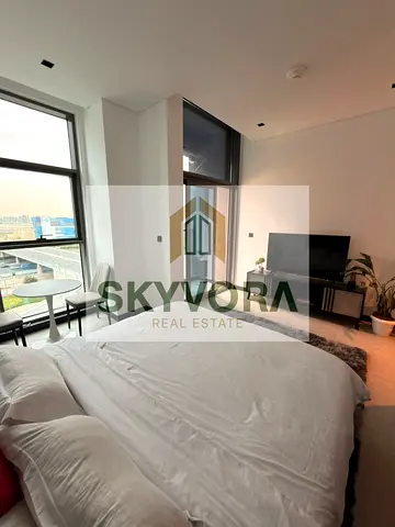 FURNISHED STUDIO IN THE HEART OF BUSINESS BAY