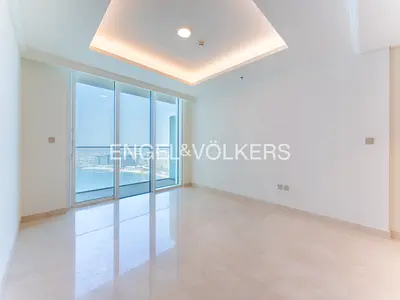 Skyline & Palm Views | High Floor | Beach Access