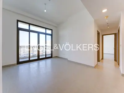 Unfurnished I Vacant I Low Floor I Spacious