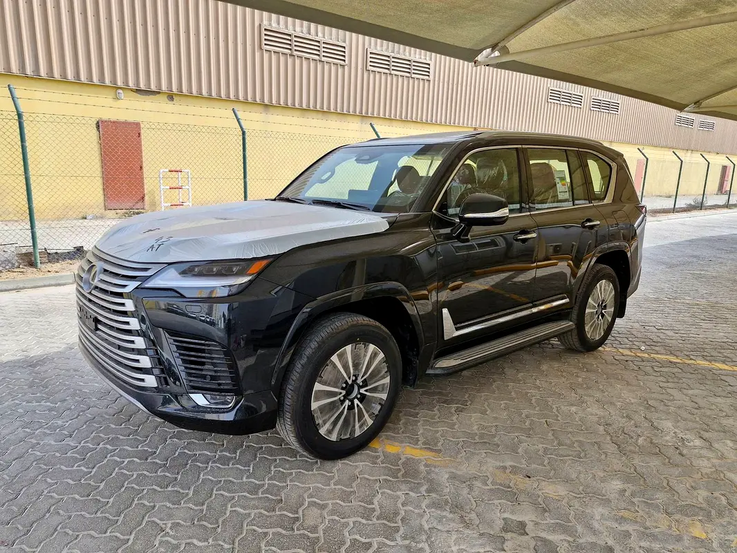 Lexus LX-Series 2026 — photo 1 of 20