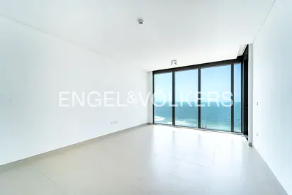 Unfurnished l Vacant l Sea View