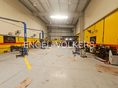 Vacant | Clean Compound | Functional Space