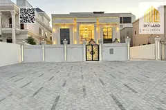 Excellent Location - Two Floors &amp; Roof - Private Pool