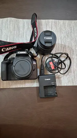 Canon EOS2000D