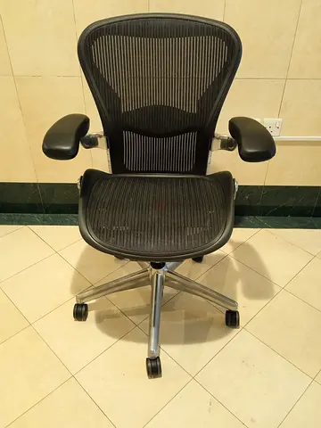 Im for selling Herman Miller Aeron chair size B and C Fully Loaded available