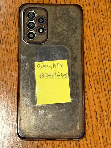 Samsung Galaxy A52 (128GB) - Used, with case
