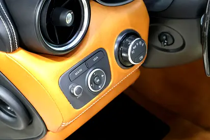 صورة 11 لـ 2012 Ferrari FF