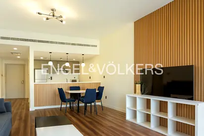 Chiller Free | Well Maintained | Fully-furnished