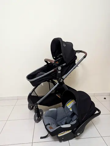 3-in-1 Travel System: Stroller with Infant Car Seat (Black)