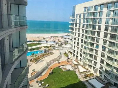 High floor l Brand new l water view