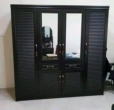 Brand new 4 door cupboard