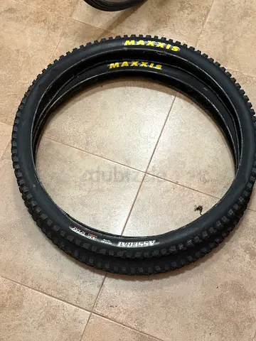 Pair of Maxxis Assegai 29x2.60 MTB Tires mountain bike tires (EXO / Tubeless Ready)