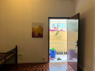 Beautiful Majlis separate room near metro