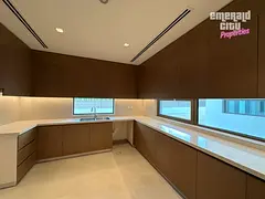 Luxury 4-Bedroom Villa | HUGE LAYOUT