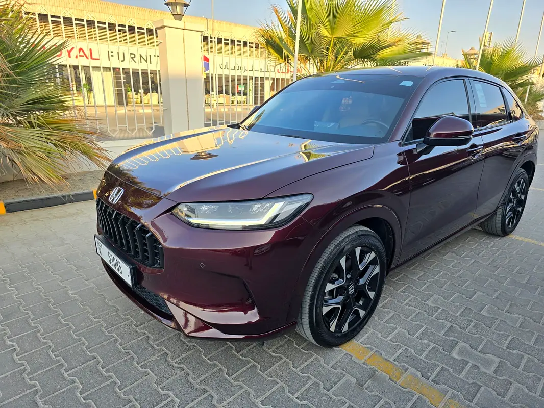 Honda ZR-V 2023 — photo 1 of 20
